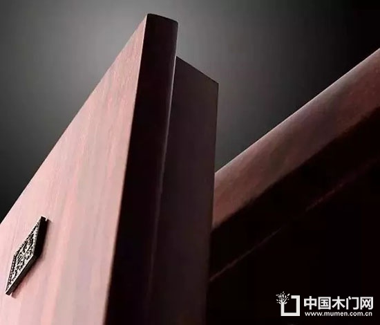 霍爾茨木門(mén)