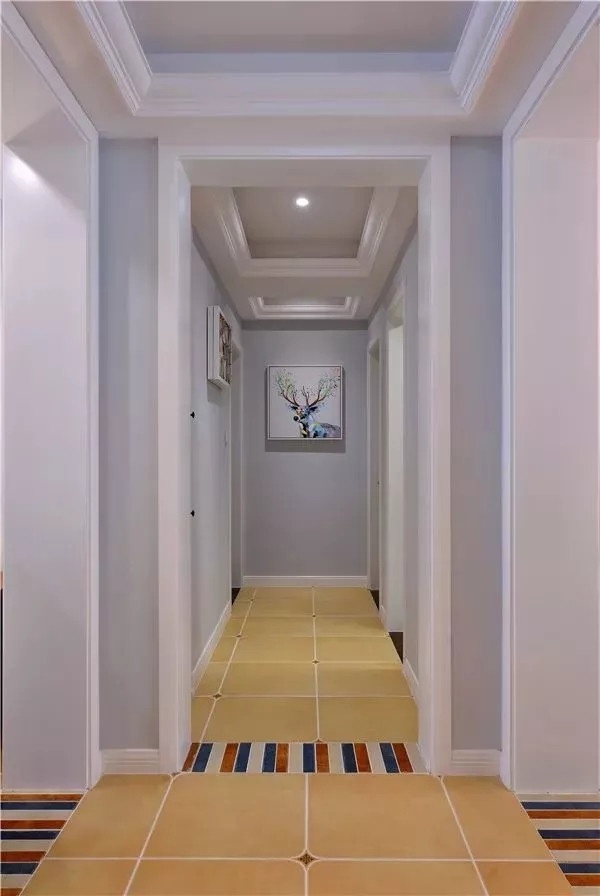走廊門(mén)洞
