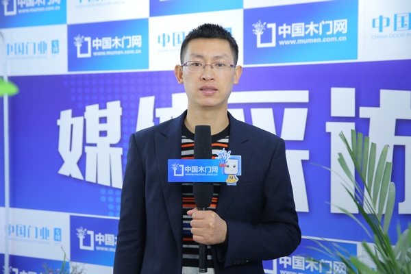 遠(yuǎn)信木門榮獲中國(guó)木門十大人氣品牌
