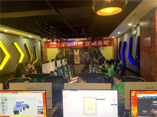 廣千特訓(xùn)營(yíng)