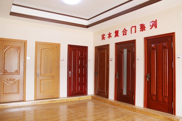 恒家祥木門(mén)