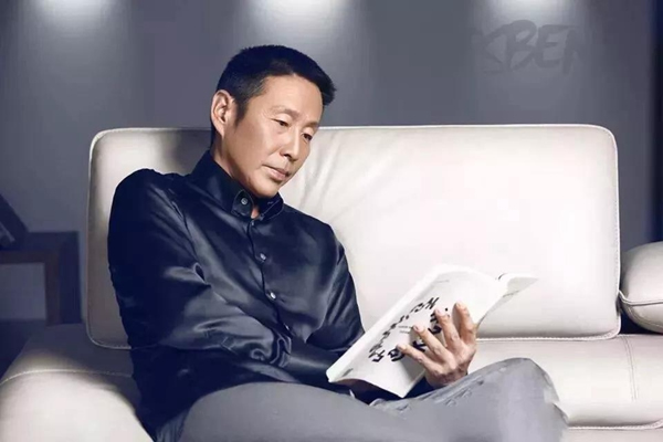 尚品本色：有些人紅靠人設(shè) 他紅靠人格