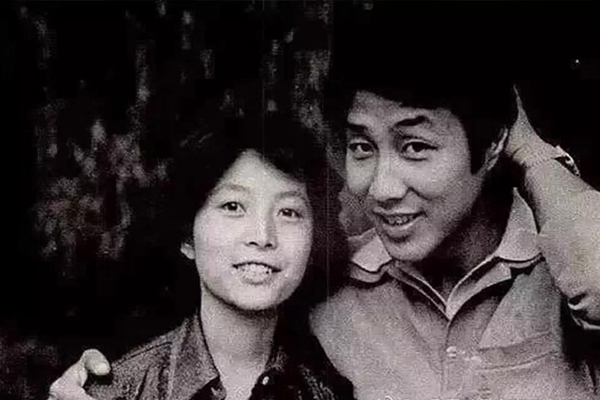 尚品本色：有些人紅靠人設(shè) 他紅靠人格