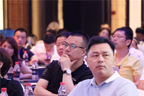 喬金斯＆云庭御邑2019年中經(jīng)銷商大會(huì)暨新品發(fā)布完美落幕