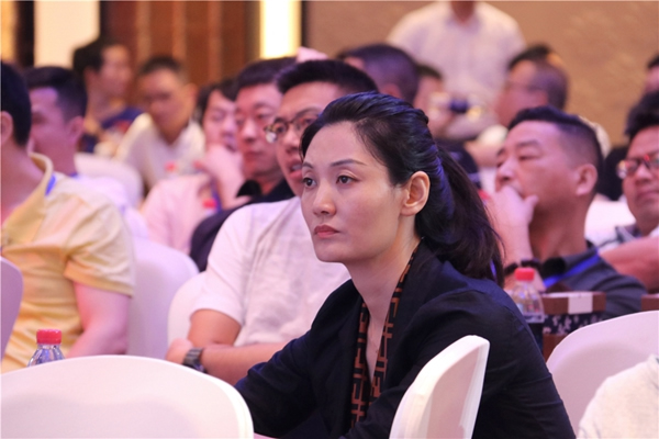 喬金斯＆云庭御邑2019年中經(jīng)銷商大會(huì)暨新品發(fā)布完美落幕