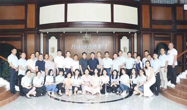 熱烈祝賀中國百德企業(yè)商學(xué)院正式啟動！
