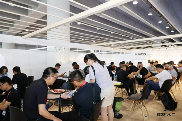 雙羽木門燃動(dòng)羊城，招商戰(zhàn)績(jī)創(chuàng)新高！