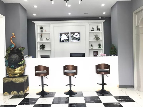 雙羽木門姜堰店：了解市場動向 做好客戶服務(wù) 打造核心競爭力