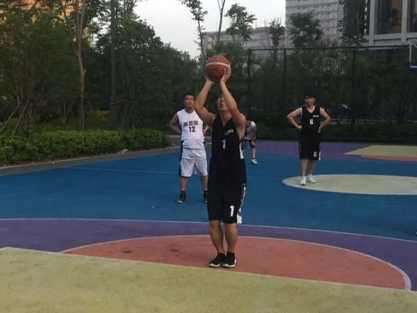 以籃球之名，盡顯喬金斯風采