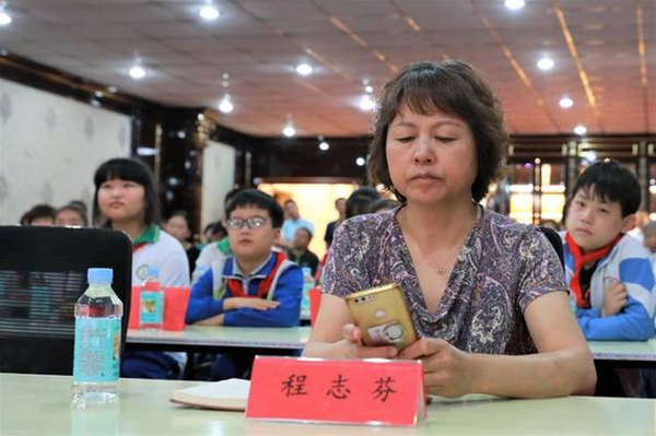 思佳木門：匯聚思佳之愛，筑夢學(xué)子未來