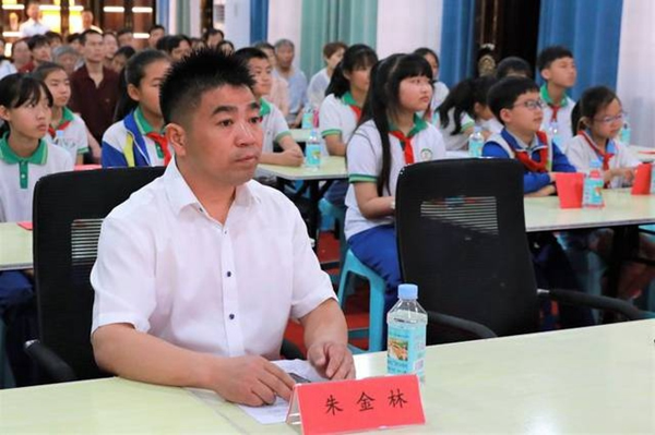 思佳木門：匯聚思佳之愛，筑夢學(xué)子未來