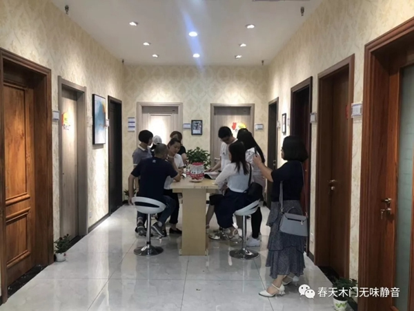 春天木門西安居然之家太奧店隆重開業(yè)！