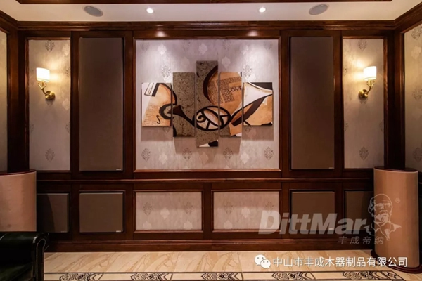 豐成帝納：實(shí)木護(hù)墻板幫你拯救乏味的大白墻！