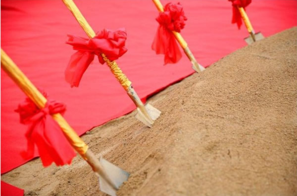 凌霄揮巨手，立地起高樓 ——順心木業(yè)二期工廠建設(shè)開工大吉