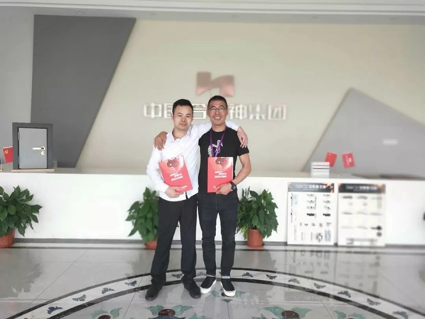 合力門業(yè)：志同道合，共同進(jìn)步，共創(chuàng)輝煌！