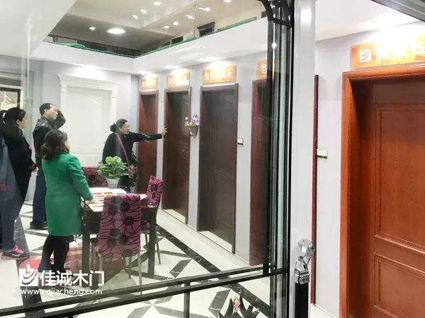佳誠木門河北省邯鄲市的專賣店盛裝開業(yè)，誠邀各位的蒞臨！