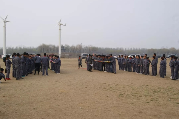 鑫迪木門生產(chǎn)系統(tǒng)2019年第一屆團(tuán)隊(duì)拓展活動(dòng)圓滿結(jié)束