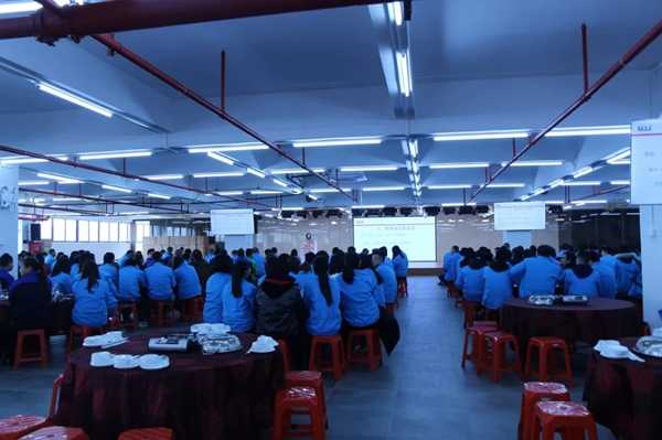 潤成創(chuàng)展木門：幸福是奮斗出來的！