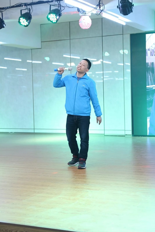 潤成創(chuàng)展木門：幸福是奮斗出來的！