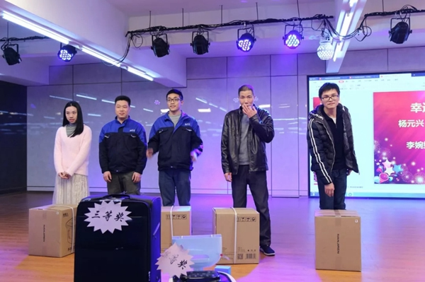 潤成創(chuàng)展木門：幸福是奮斗出來的！