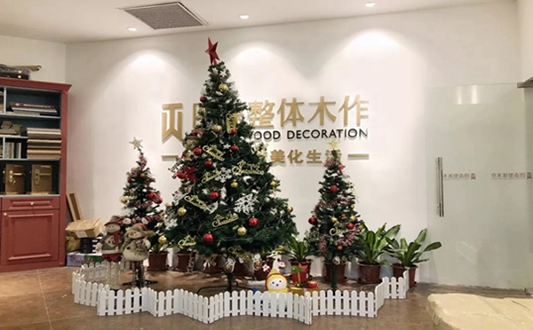 圖森整體木作的圣誕味兒，約嗎？