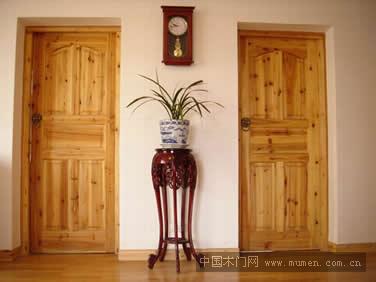 整裝供應(yīng)鏈木門(mén)品牌派的門(mén)推“捌玖零”爆款，打造簡(jiǎn)約時(shí)尚高顏值單品