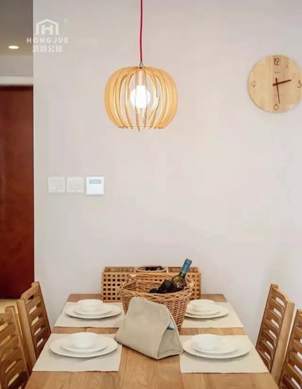 鴻爵板木定制：原木簡(jiǎn)約家居風(fēng)，輕松打造品質(zhì)生活