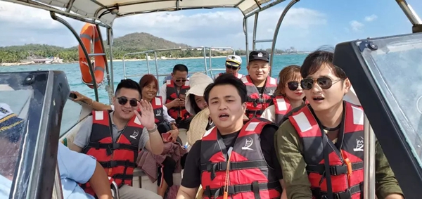 開開木門：優(yōu)秀員工2019海南三亞臻享之旅完美落幕