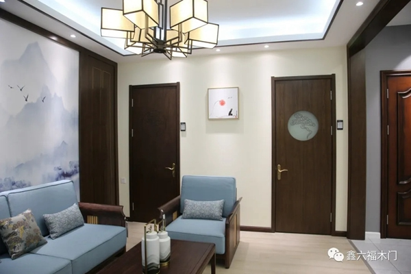 鑫六福木門(mén)：花香蝶自來(lái)，店好客必至