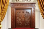 不同木門(mén)材質(zhì)有哪些屬性？選皇家凱旋木門(mén)