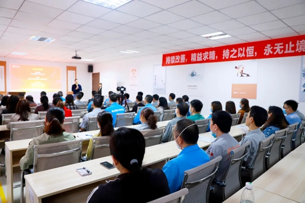 開心木門企業(yè)文化發(fā)布暨彩虹行動誓師大會圓滿舉行