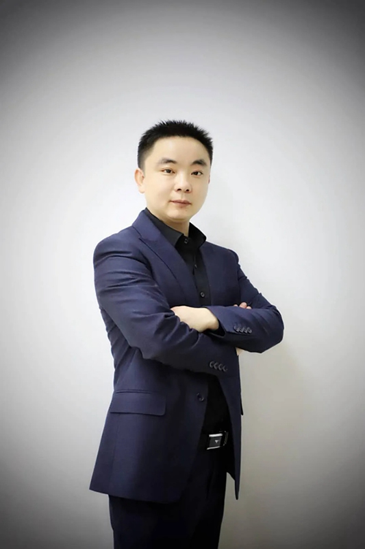 入職門檻低卻月入過萬的工作，他入行兩年就從月薪3000漲到月薪3W！
