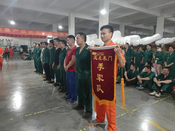 王力玉米木門(mén)舉行拔河比賽，促進(jìn)團(tuán)隊(duì)協(xié)作與凝聚力