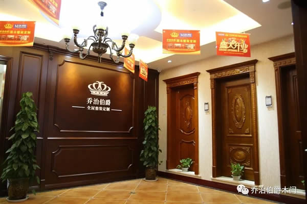 喬治伯爵：進口原木護墻板，是洋房別墅的最愛