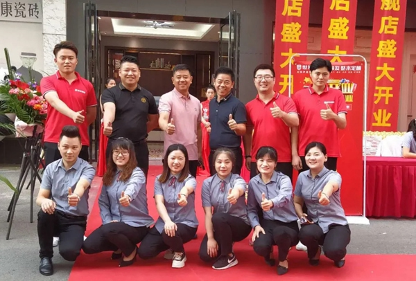 世友地板、顧友整木家居館淮南店盛大開業(yè)！