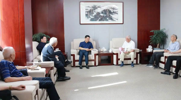 合肥市老干局市廳處第五黨支部走進(jìn)富煌集團(tuán)開展“黨員活動(dòng)日”活動(dòng)