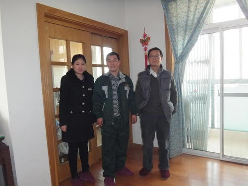 頂間木門“陽光行動”，進社區(qū)，送溫暖