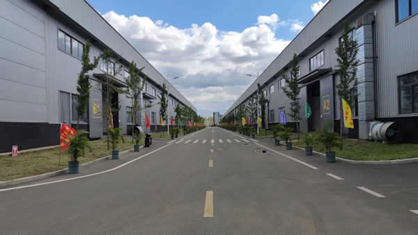 云參觀三峰家居智慧工廠，看民族工業(yè)強(qiáng)品牌精工智造！