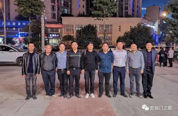 重慶市木門行業(yè)協(xié)會(huì)秘書長