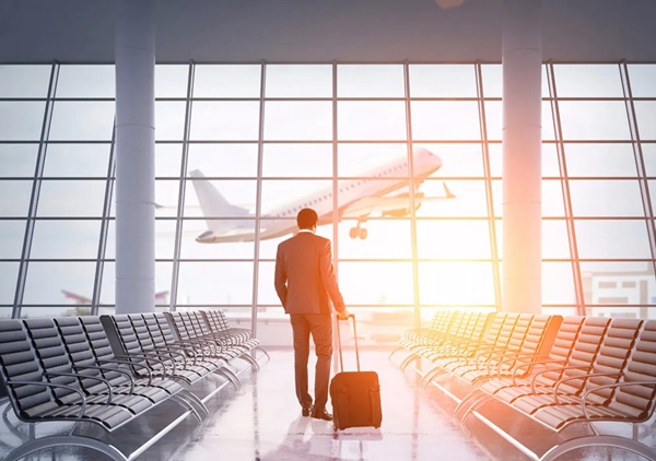 迪雅木門銷售經(jīng)理出差全國(guó) 開啟深耕市場(chǎng)之旅
