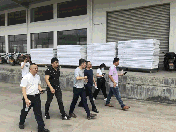 合力門(mén)業(yè)：攀登不止、突破極限，2021年我們來(lái)了！