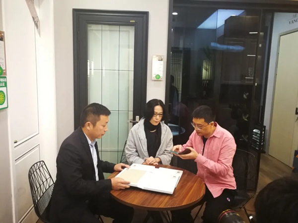 尚品本色攜手設(shè)計(jì)師何瀟寧 打造《秘密大改造》收官之作