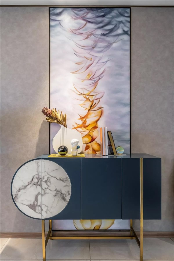 藝龍木門全屋整木定制：輕奢風(fēng) 當(dāng)下超流行的設(shè)計(jì)風(fēng)格