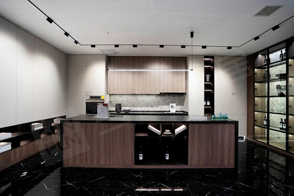 三峰家居體驗(yàn)館無醛展廳建成揭幕 炫彩呈現(xiàn)