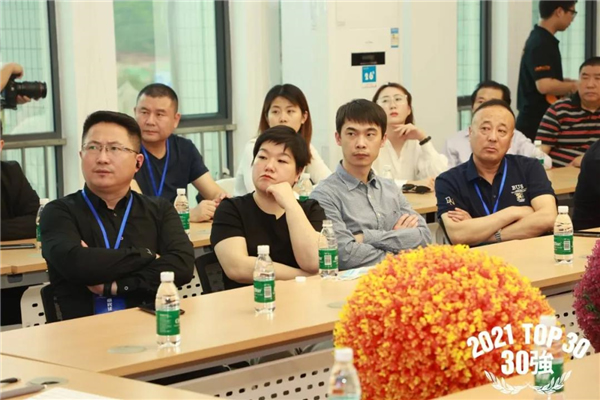 金迪木門榮獲“2021中國木門行業(yè)產(chǎn)品質(zhì)量、售后服務(wù)雙承諾位”