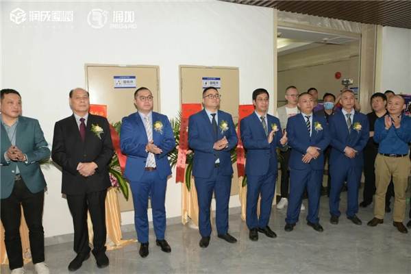 潤成創(chuàng)展丨洛果商貿服務“犇”起來