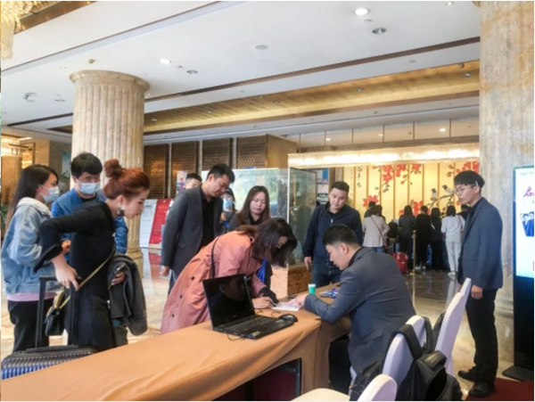 金騎士T型木門啟航培訓(xùn)班成功舉行