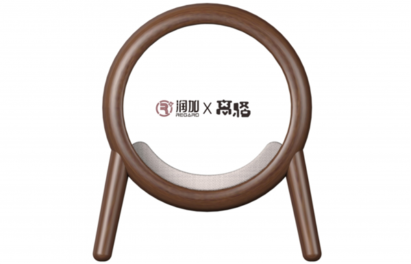 潤成創(chuàng)展：這只貓，竟然……賴在凳子上不走了！
