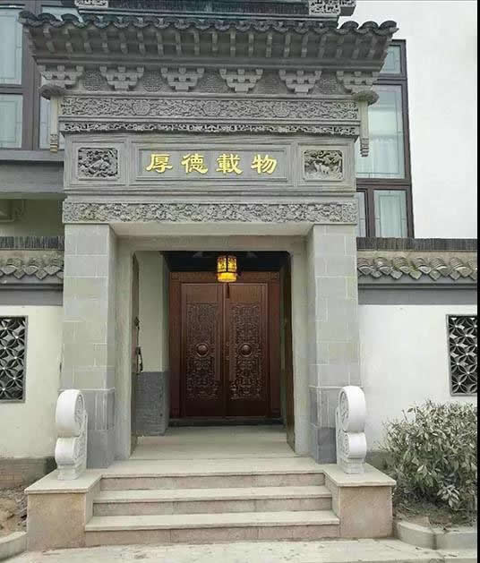 好質(zhì)量好工藝的鑄鋁門