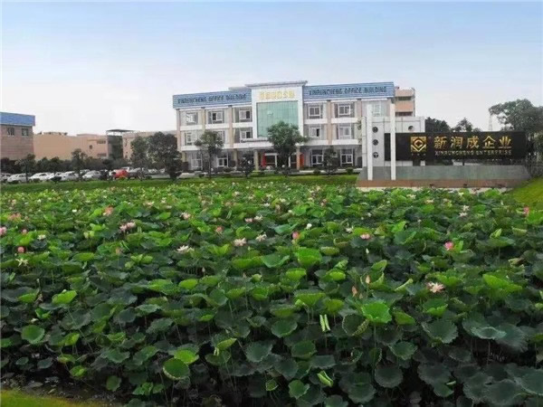 潤成創(chuàng)展聯(lián)動洛果商貿(mào)走進(jìn)新潤成陶瓷參觀交流